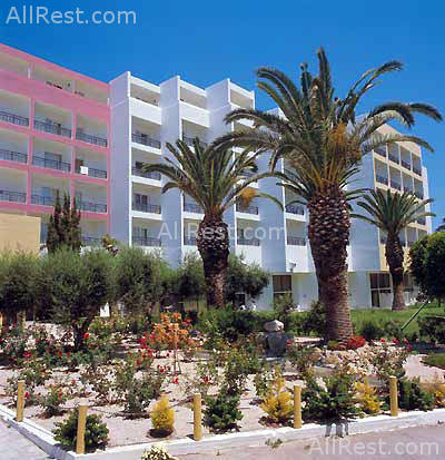 Doreta Beach Hotel 3